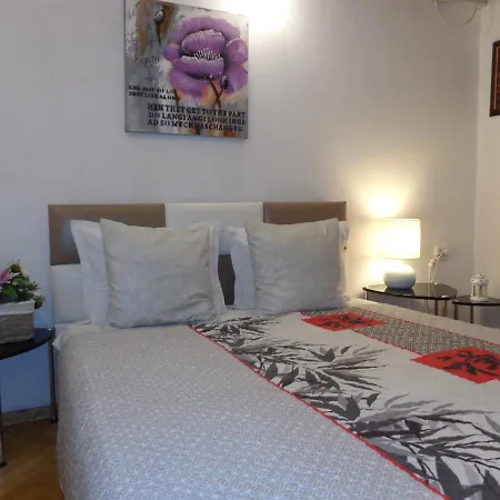 Zoya Апартаменты *